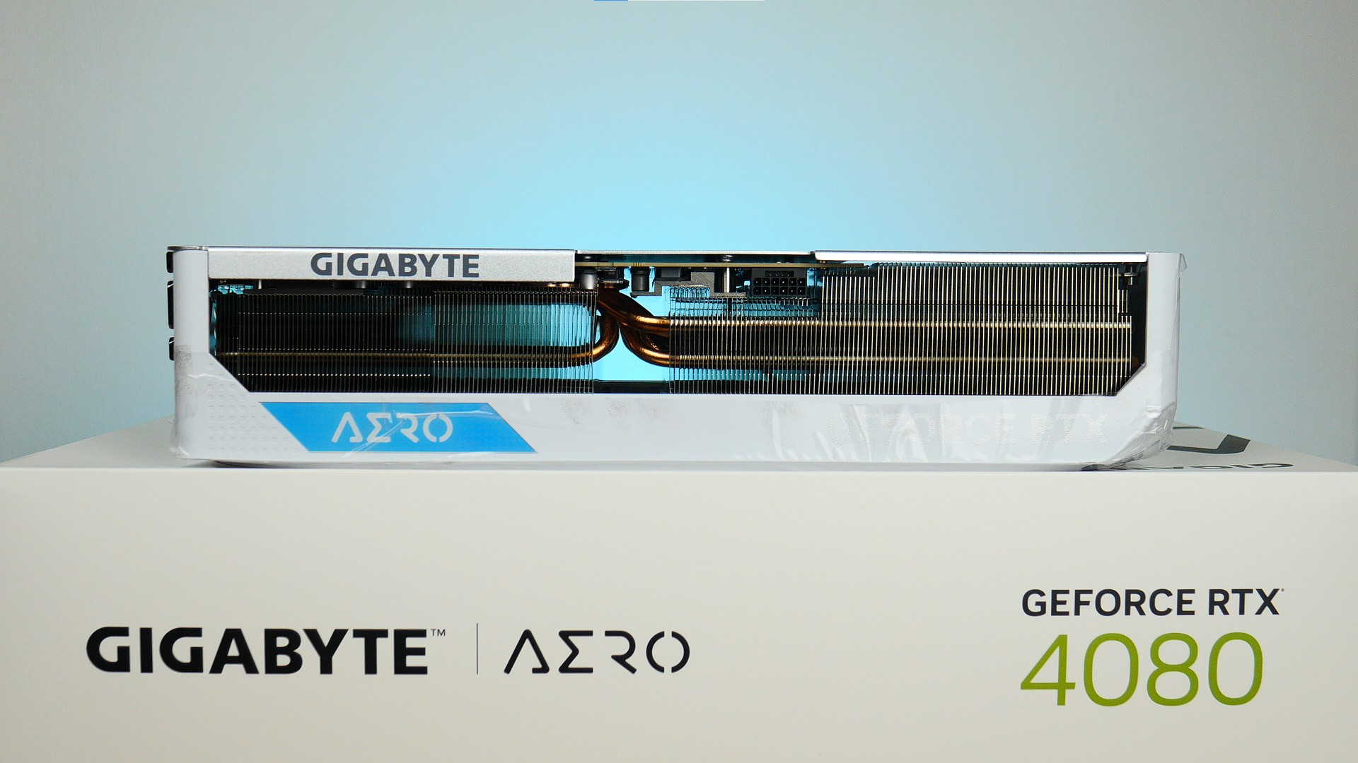 Unboxed: Gigabyte GeForce RTX 4080 16GB AERO OC Graphics Card